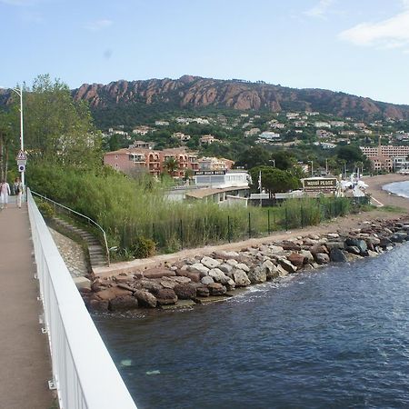 Agay Beach Hotel Сен-Рафаэль Экстерьер фото