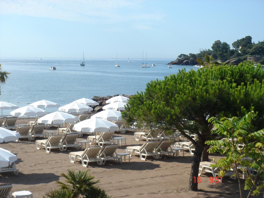 Agay Beach Hotel Сен-Рафаэль Экстерьер фото
