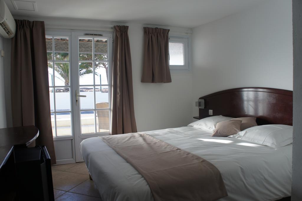 Agay Beach Hotel Сен-Рафаэль Номер фото